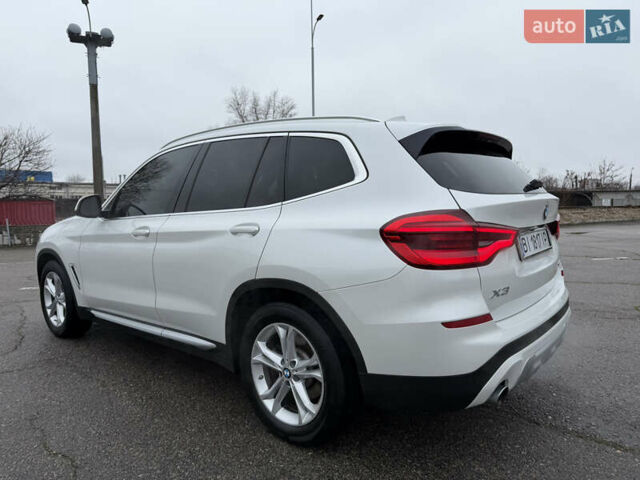 Белый БМВ Х3, объемом двигателя 2 л и пробегом 58 тыс. км за 33500 $, фото 9 на Automoto.ua