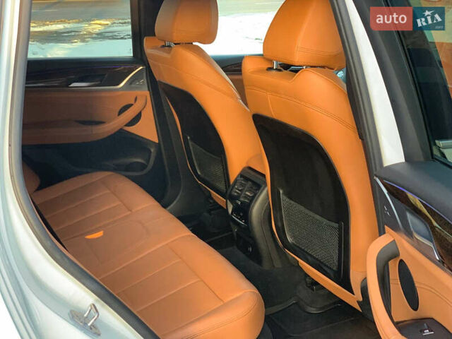 Белый БМВ Х3, объемом двигателя 2 л и пробегом 154 тыс. км за 26700 $, фото 18 на Automoto.ua