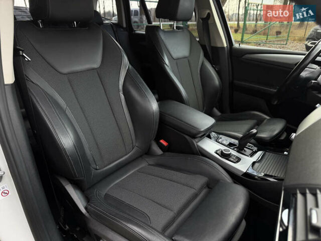 Белый БМВ Х3, объемом двигателя 2 л и пробегом 170 тыс. км за 24500 $, фото 13 на Automoto.ua