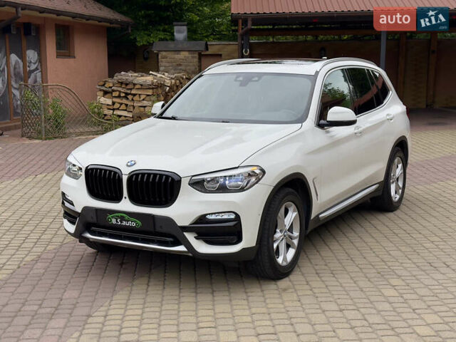 Белый БМВ Х3, объемом двигателя 2 л и пробегом 204 тыс. км за 23000 $, фото 7 на Automoto.ua