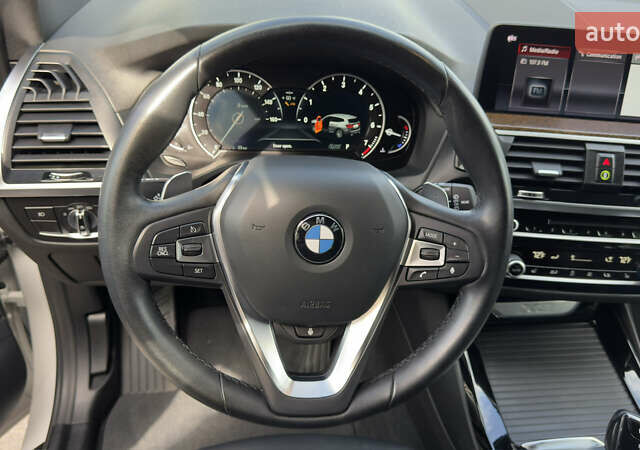 Білий БМВ Х3, об'ємом двигуна 2 л та пробігом 81 тис. км за 28700 $, фото 19 на Automoto.ua