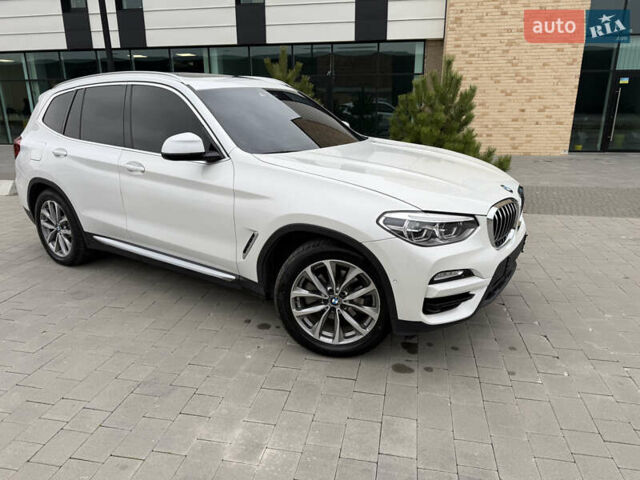 Белый БМВ Х3, объемом двигателя 2 л и пробегом 87 тыс. км за 31500 $, фото 1 на Automoto.ua