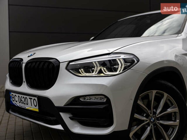 Білий БМВ Х3, об'ємом двигуна 2 л та пробігом 144 тис. км за 29500 $, фото 3 на Automoto.ua