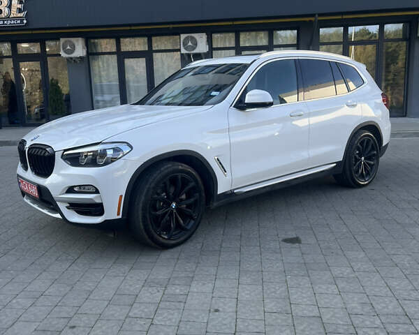 Білий БМВ Х3, об'ємом двигуна 2 л та пробігом 62 тис. км за 24300 $, фото 1 на Automoto.ua