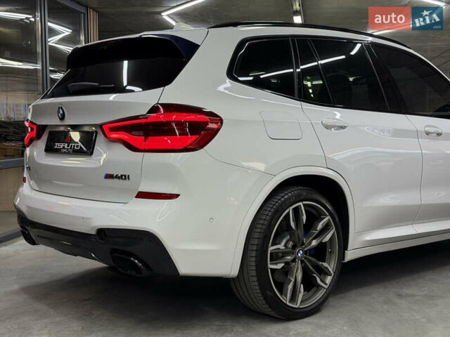 Белый БМВ Х3, объемом двигателя 3 л и пробегом 111 тыс. км за 34500 $, фото 16 на Automoto.ua
