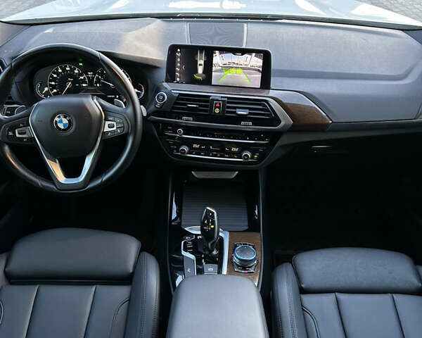 Белый БМВ Х3, объемом двигателя 2 л и пробегом 174 тыс. км за 24450 $, фото 12 на Automoto.ua