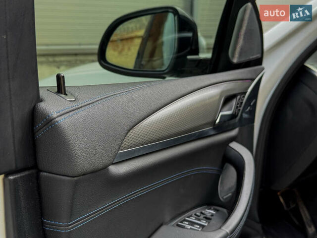 Белый БМВ Х3, объемом двигателя 3 л и пробегом 147 тыс. км за 33500 $, фото 58 на Automoto.ua