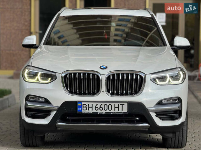 Білий БМВ Х3, об'ємом двигуна 2 л та пробігом 99 тис. км за 29000 $, фото 3 на Automoto.ua