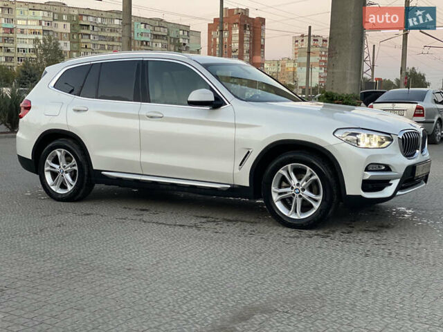 Белый БМВ Х3, объемом двигателя 2 л и пробегом 58 тыс. км за 36000 $, фото 3 на Automoto.ua