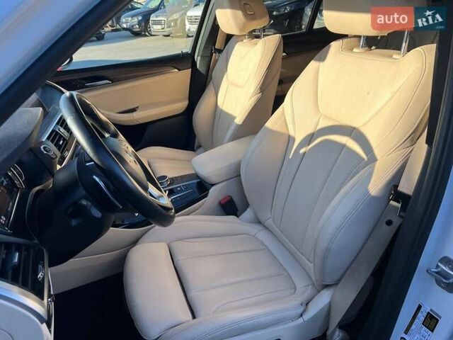 Белый БМВ Х3, объемом двигателя 2 л и пробегом 173 тыс. км за 28690 $, фото 18 на Automoto.ua