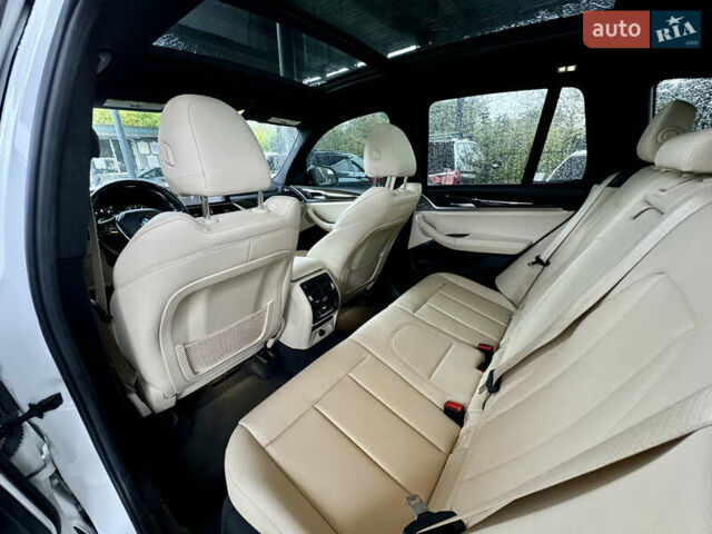 Белый БМВ Х3, объемом двигателя 2 л и пробегом 80 тыс. км за 26400 $, фото 32 на Automoto.ua