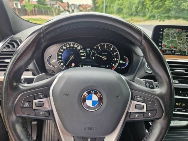 Белый БМВ Х3, объемом двигателя 2 л и пробегом 86 тыс. км за 16000 $, фото 10 на Automoto.ua