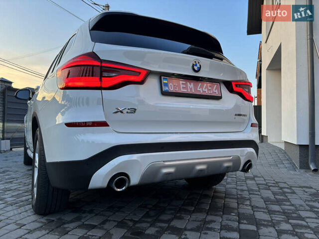 Белый БМВ Х3, объемом двигателя 2 л и пробегом 79 тыс. км за 26700 $, фото 8 на Automoto.ua