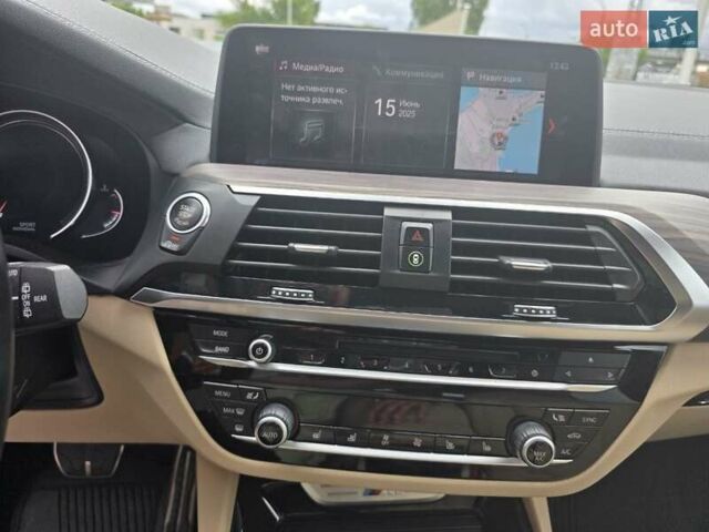 Білий БМВ Х3, об'ємом двигуна 3 л та пробігом 71 тис. км за 39999 $, фото 11 на Automoto.ua