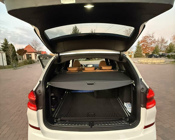 Белый БМВ Х3, объемом двигателя 3 л и пробегом 168 тыс. км за 31000 $, фото 22 на Automoto.ua