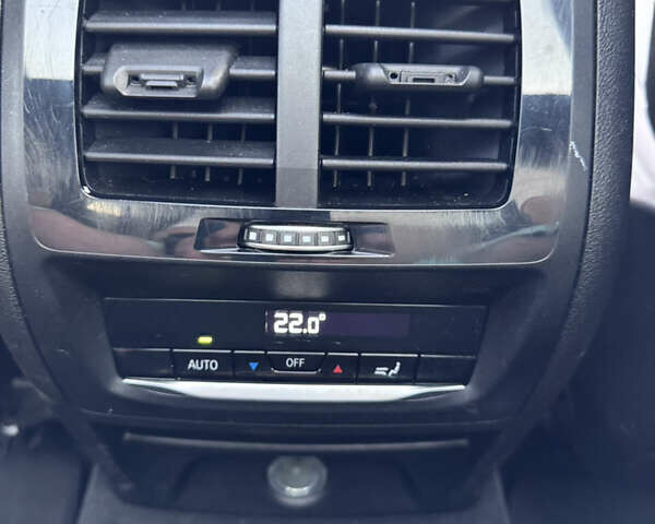 Белый БМВ Х3, объемом двигателя 2 л и пробегом 143 тыс. км за 25300 $, фото 9 на Automoto.ua