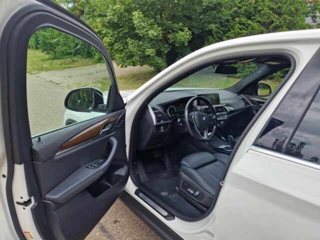 Белый БМВ Х3, объемом двигателя 2 л и пробегом 86 тыс. км за 16000 $, фото 8 на Automoto.ua