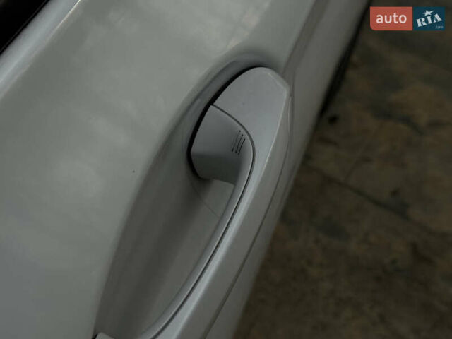 Белый БМВ Х3, объемом двигателя 2 л и пробегом 170 тыс. км за 24500 $, фото 19 на Automoto.ua