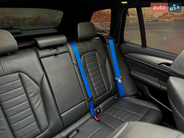 Белый БМВ Х3, объемом двигателя 3 л и пробегом 147 тыс. км за 33500 $, фото 52 на Automoto.ua