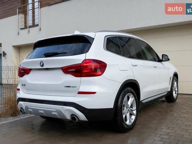 Білий БМВ Х3, об'ємом двигуна 2 л та пробігом 140 тис. км за 23800 $, фото 3 на Automoto.ua