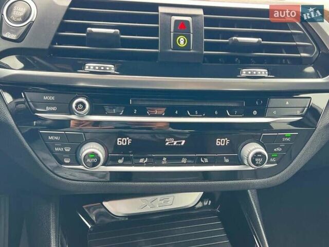 Білий БМВ Х3, об'ємом двигуна 2 л та пробігом 82 тис. км за 9800 $, фото 25 на Automoto.ua
