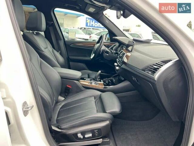 Білий БМВ Х3, об'ємом двигуна 2 л та пробігом 82 тис. км за 9800 $, фото 12 на Automoto.ua