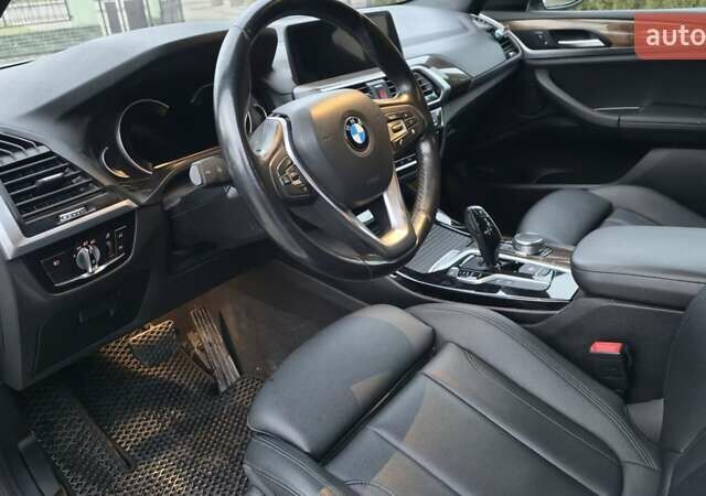 Белый БМВ Х3, объемом двигателя 2 л и пробегом 206 тыс. км за 20900 $, фото 18 на Automoto.ua