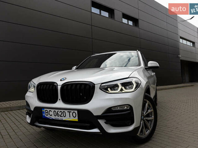 Білий БМВ Х3, об'ємом двигуна 2 л та пробігом 144 тис. км за 29500 $, фото 2 на Automoto.ua