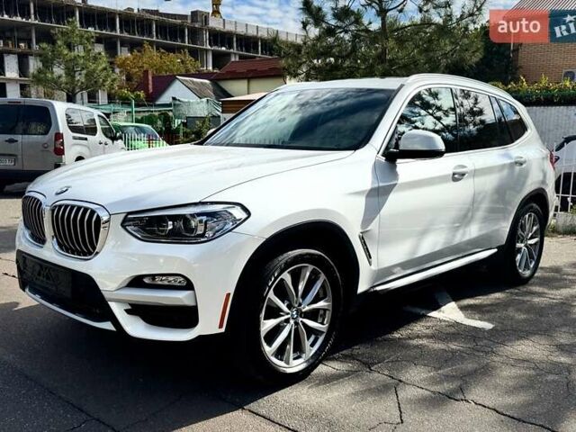 Білий БМВ Х3, об'ємом двигуна 2 л та пробігом 81 тис. км за 28700 $, фото 2 на Automoto.ua