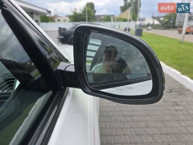 Білий БМВ Х3, об'ємом двигуна 3 л та пробігом 71 тис. км за 39999 $, фото 4 на Automoto.ua