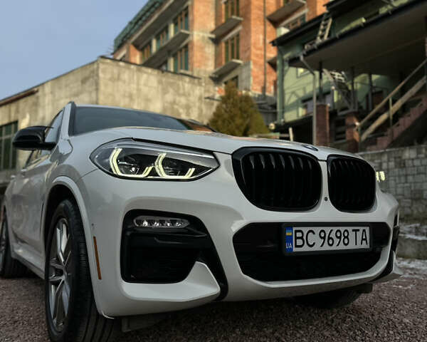 Белый БМВ Х3, объемом двигателя 3 л и пробегом 176 тыс. км за 33500 $, фото 3 на Automoto.ua