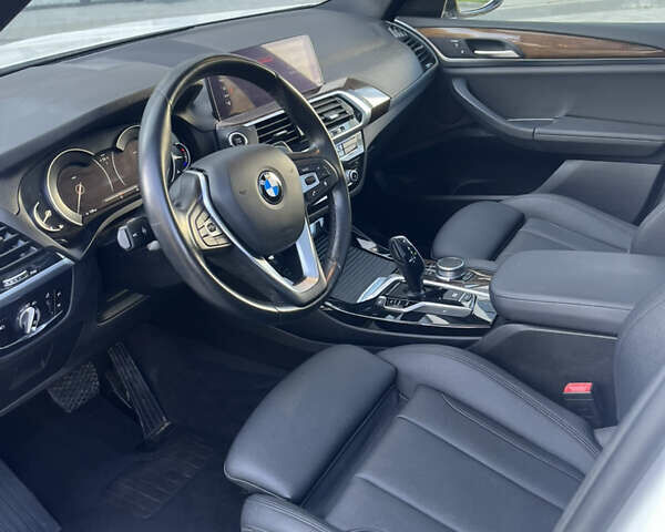 Білий БМВ Х3, об'ємом двигуна 2 л та пробігом 62 тис. км за 24300 $, фото 13 на Automoto.ua