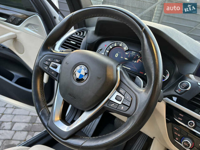 Белый БМВ Х3, объемом двигателя 2 л и пробегом 79 тыс. км за 26700 $, фото 19 на Automoto.ua