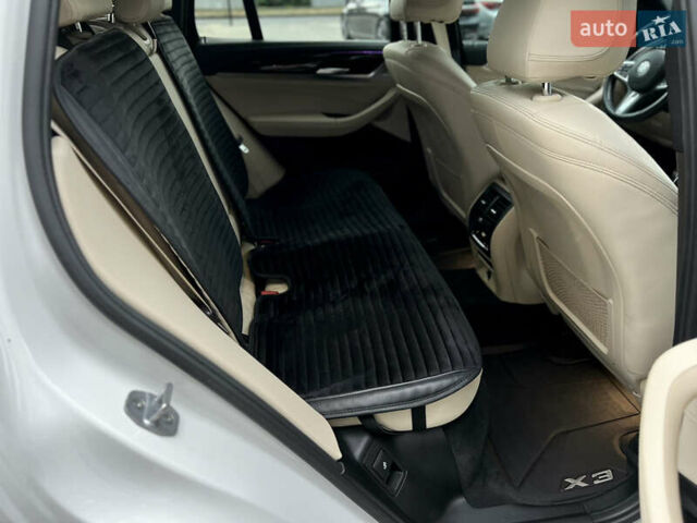 Білий БМВ Х3, об'ємом двигуна 3 л та пробігом 110 тис. км за 36900 $, фото 26 на Automoto.ua