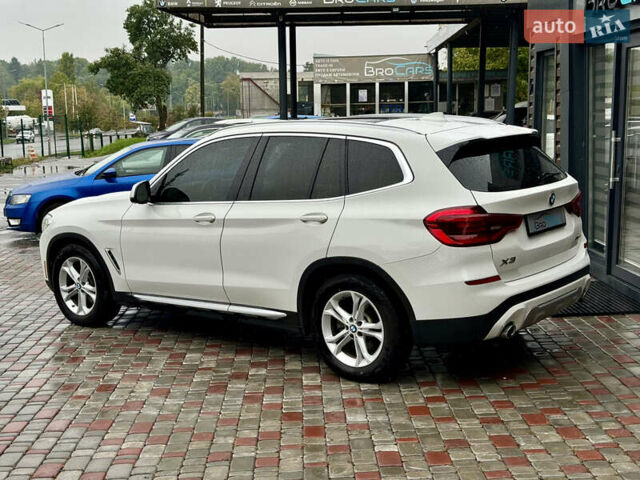 Белый БМВ Х3, объемом двигателя 2 л и пробегом 80 тыс. км за 26400 $, фото 6 на Automoto.ua
