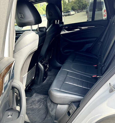Білий БМВ Х3, об'ємом двигуна 2 л та пробігом 81 тис. км за 28700 $, фото 30 на Automoto.ua