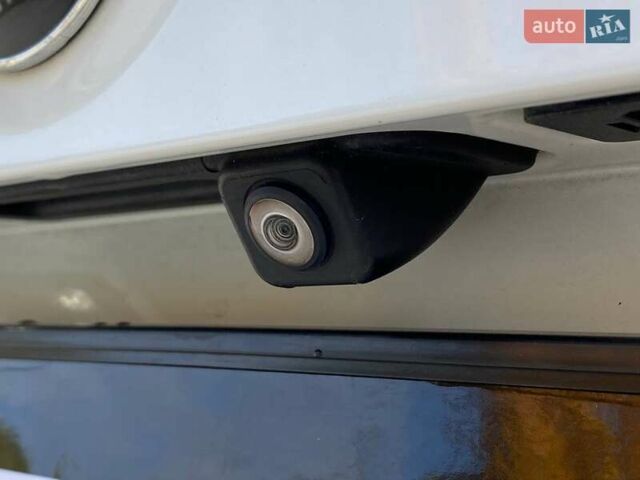 Білий БМВ Х3, об'ємом двигуна 2 л та пробігом 65 тис. км за 35490 $, фото 5 на Automoto.ua