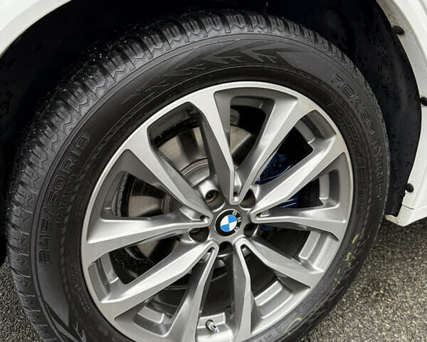 Белый БМВ Х3, объемом двигателя 2 л и пробегом 113 тыс. км за 29999 $, фото 11 на Automoto.ua