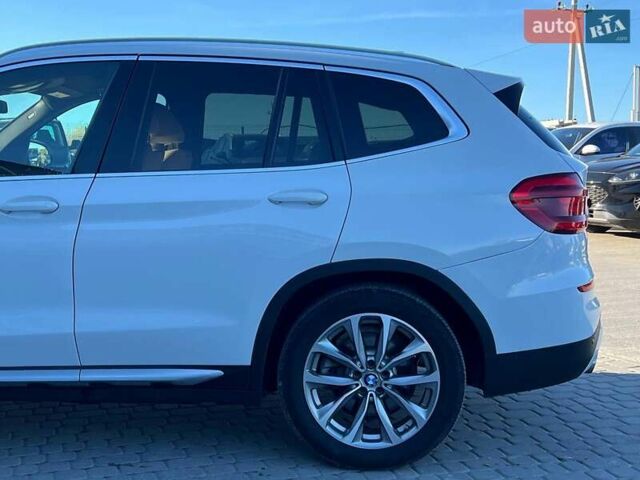 Белый БМВ Х3, объемом двигателя 2 л и пробегом 173 тыс. км за 28690 $, фото 3 на Automoto.ua
