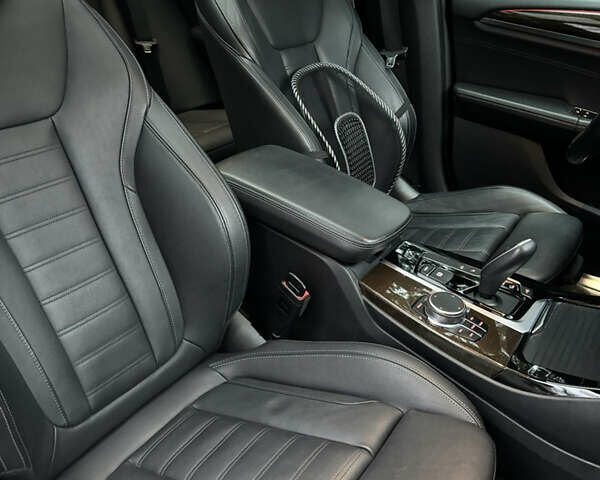 Белый БМВ Х3, объемом двигателя 2 л и пробегом 104 тыс. км за 29000 $, фото 17 на Automoto.ua