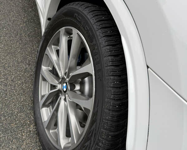 Белый БМВ Х3, объемом двигателя 2 л и пробегом 113 тыс. км за 29999 $, фото 26 на Automoto.ua