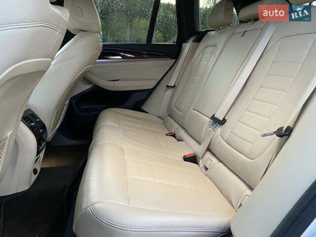 Белый БМВ Х3, объемом двигателя 2 л и пробегом 58 тыс. км за 36000 $, фото 24 на Automoto.ua