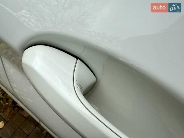 Белый БМВ Х3, объемом двигателя 2 л и пробегом 109 тыс. км за 31900 $, фото 69 на Automoto.ua