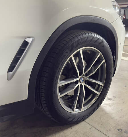 Белый БМВ Х3, объемом двигателя 2 л и пробегом 92 тыс. км за 26500 $, фото 7 на Automoto.ua