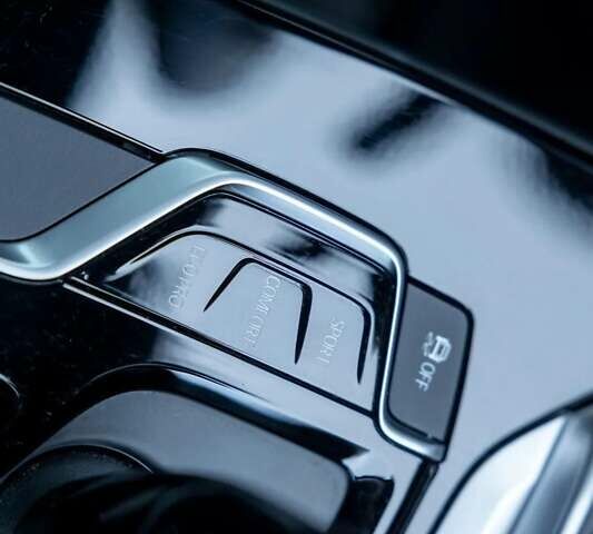 Білий БМВ Х3, об'ємом двигуна 2 л та пробігом 140 тис. км за 23800 $, фото 8 на Automoto.ua