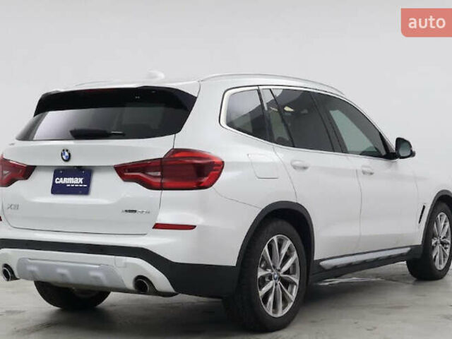 Білий БМВ Х3, об'ємом двигуна 2 л та пробігом 102 тис. км за 14500 $, фото 6 на Automoto.ua