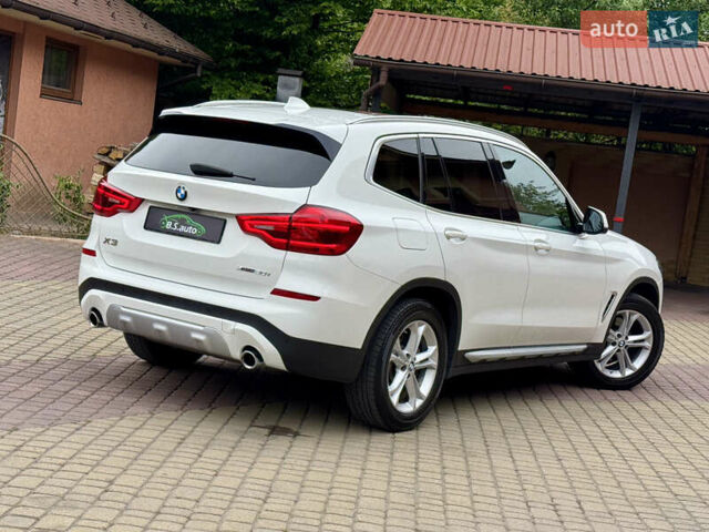 Белый БМВ Х3, объемом двигателя 2 л и пробегом 204 тыс. км за 23000 $, фото 2 на Automoto.ua