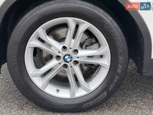 Белый БМВ Х3, объемом двигателя 2 л и пробегом 58 тыс. км за 33500 $, фото 17 на Automoto.ua