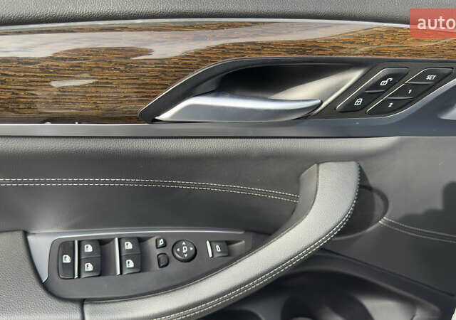 Білий БМВ Х3, об'ємом двигуна 2 л та пробігом 81 тис. км за 28700 $, фото 25 на Automoto.ua