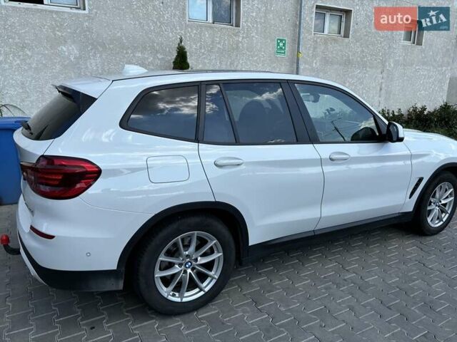 Белый БМВ Х3, объемом двигателя 2 л и пробегом 122 тыс. км за 31000 $, фото 6 на Automoto.ua